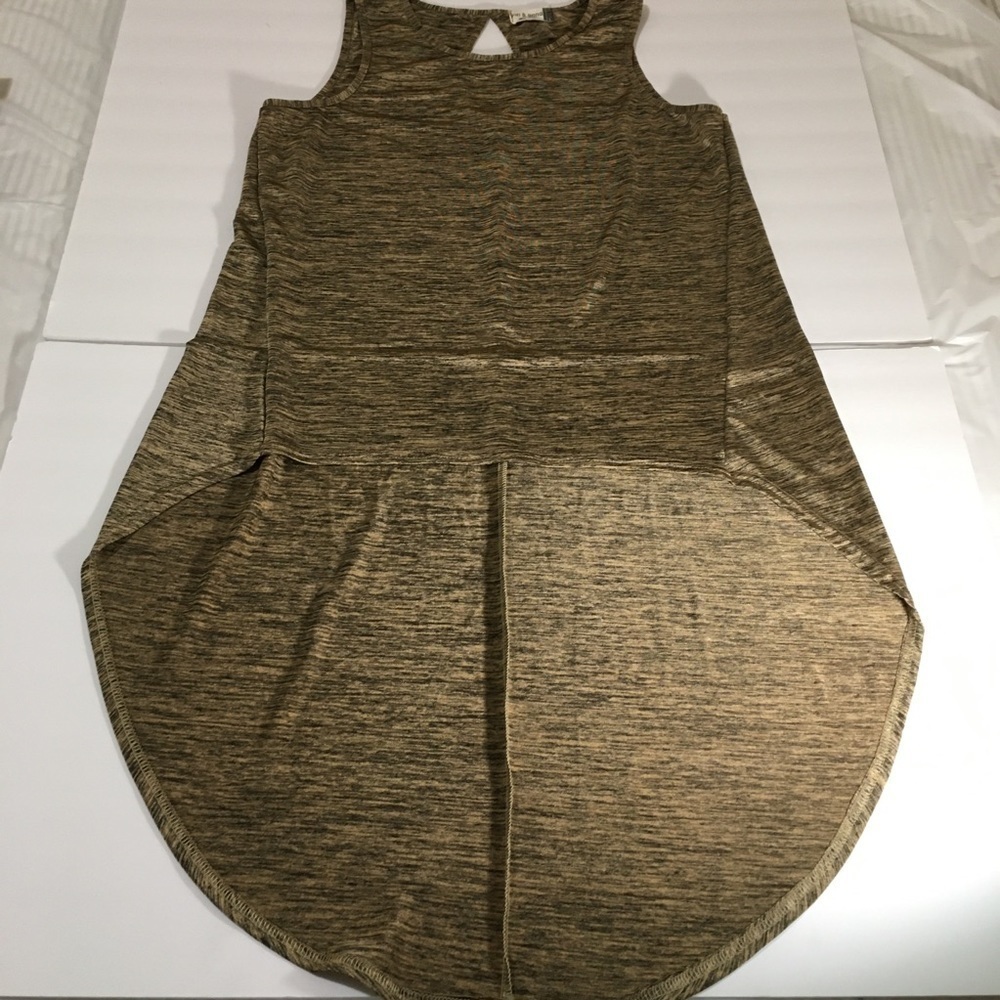 3/$28❤️Black and beige top
